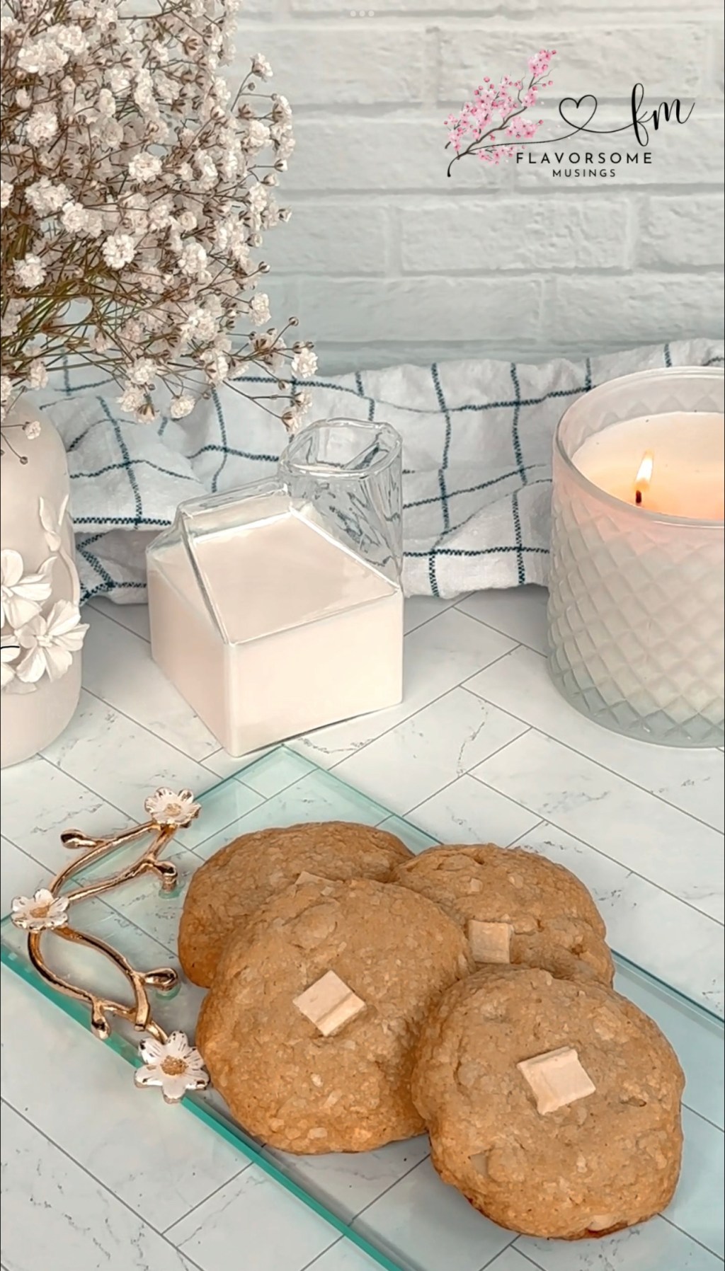 Macadamia White Chocolate&nbsp;Cookies